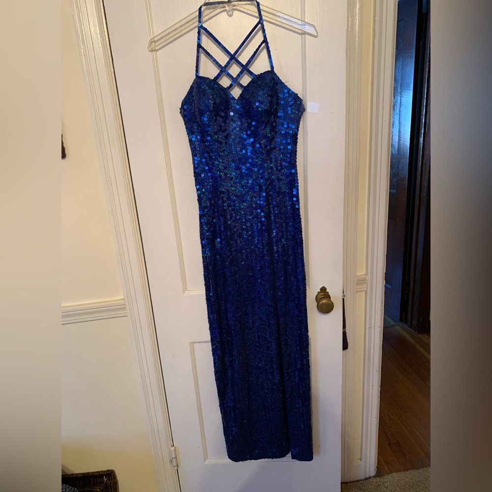 Papell Boutique Evening sequined long dress. Size 2.